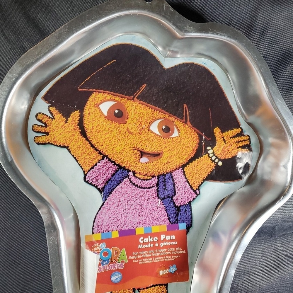 Wilton OS Dora the Explorer Cake Pan Kids Silver Aluminum 2105-6300 2003